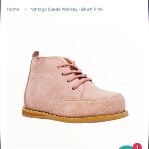 Tippy tot suede shoes